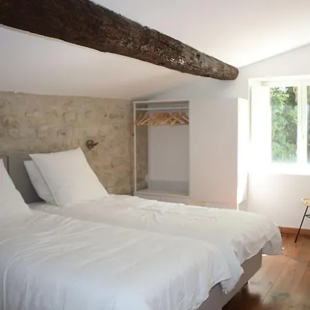 Сasa de vacaciones Le Moulin, Avec Parc, Piscine, Au Coeur Du Village *