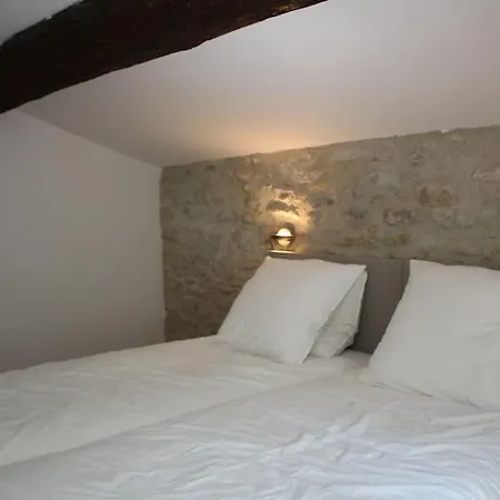 Le Moulin, Avec Parc, Piscine, Au Coeur Du Village * Villegly