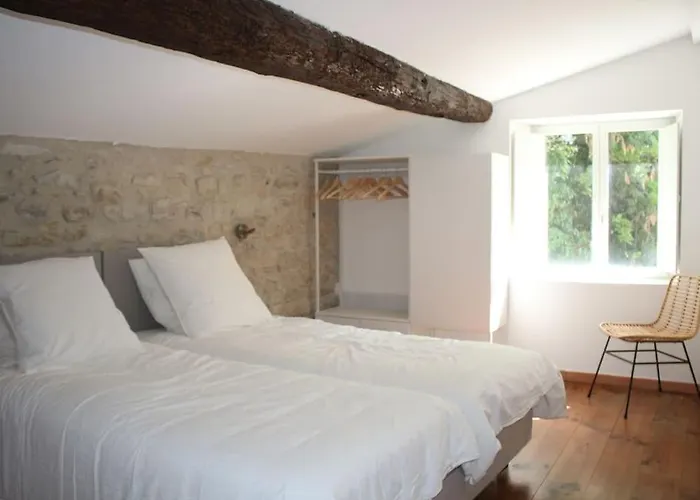 Сasa de vacaciones Le Moulin, Avec Parc, Piscine, Au Coeur Du Village *