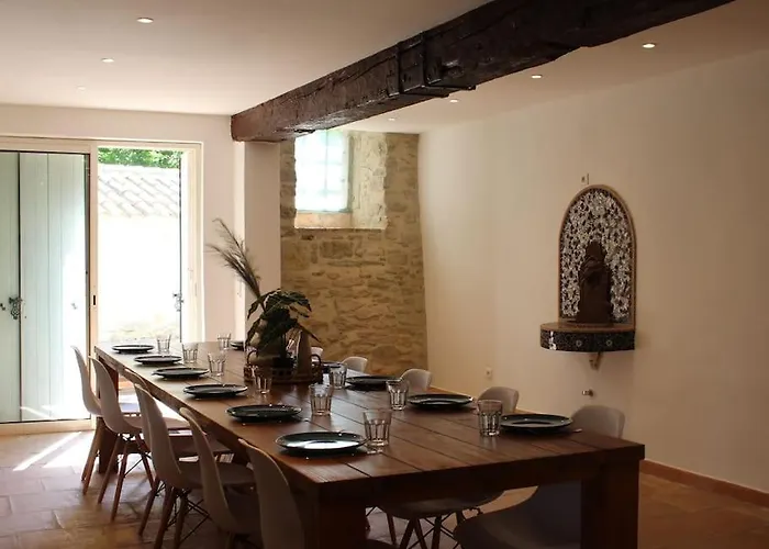 Le Moulin, Avec Parc, Piscine, Au Coeur Du Village Сasa de vacaciones *
